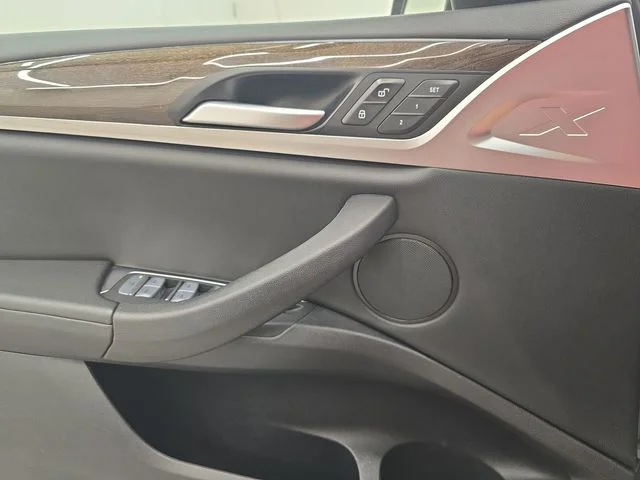 Used 2023 Skyscraper Gray Metallic BMW xDrive30i image 37