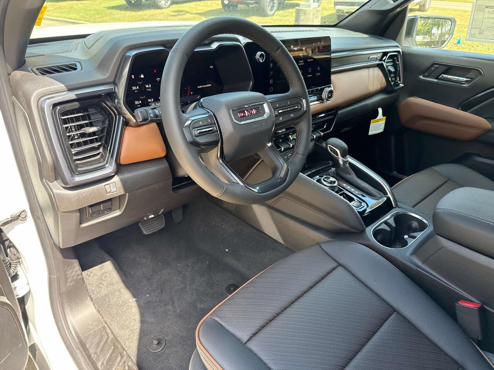 2026 GMC Canyon AT4 - Photo 11