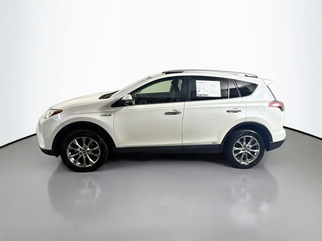 Certified Used 2016 Blizzard Pearl Toyota Limited image 4