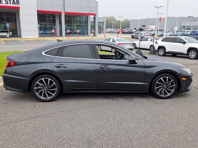 Used 2022 Gray Hyundai Limited image 14