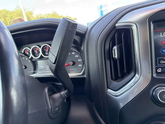 Used 2019 BLACK Chevrolet LTZ image 26