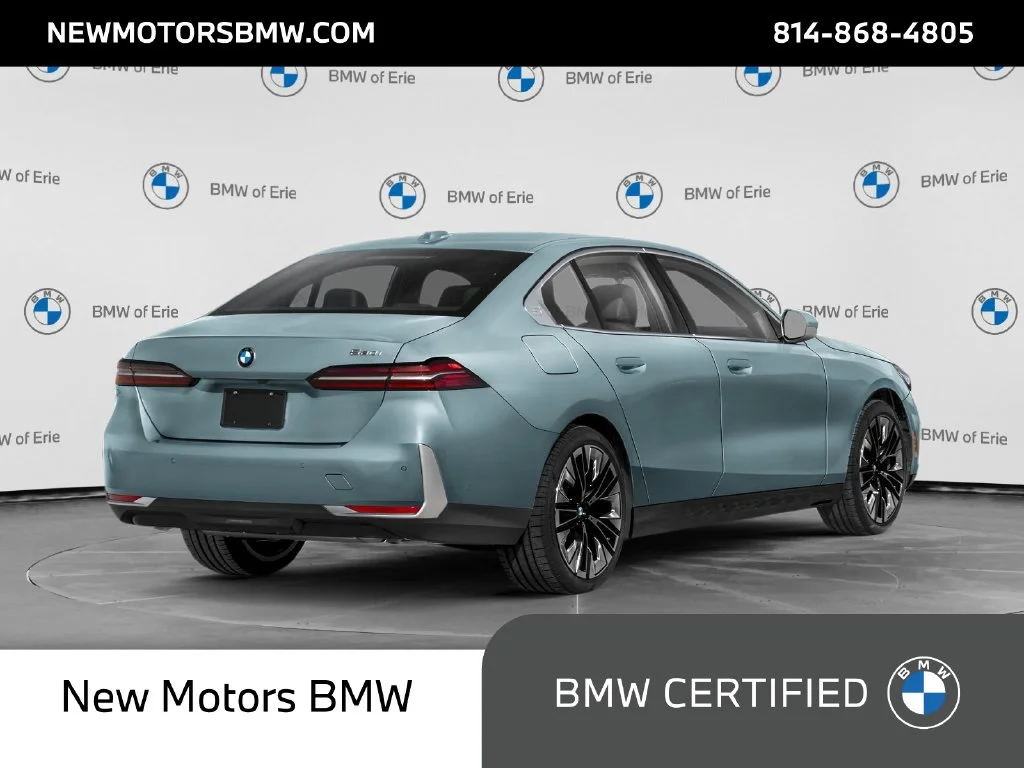 Used 2024 Green Metallic BMW 530i xDrive image 2