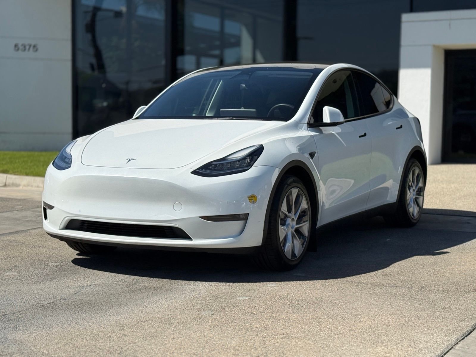 Used 2022 Tesla Model Y Long Range with VIN 7SAYGDEE1NF361677 for sale in Anaheim, CA