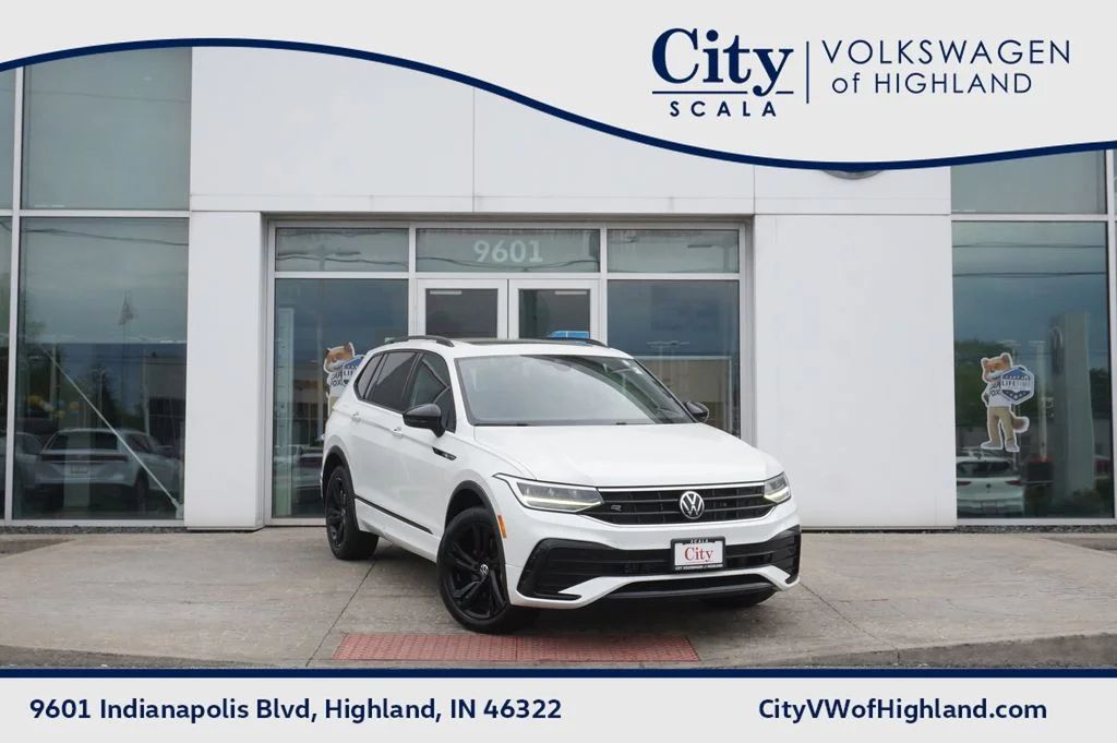 2023 Volkswagen Tiguan SE R-LINE BLACK