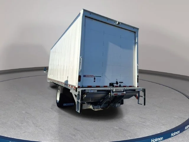 New 2026 Oxford White Ford Base image 5