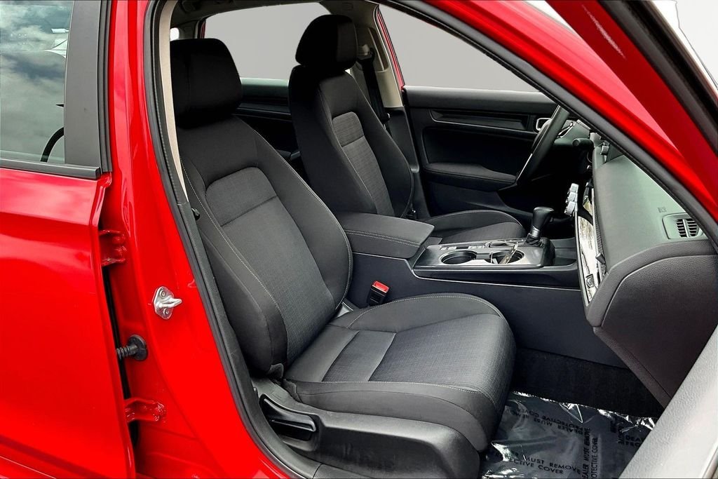 Used 2025  Honda LX image 28