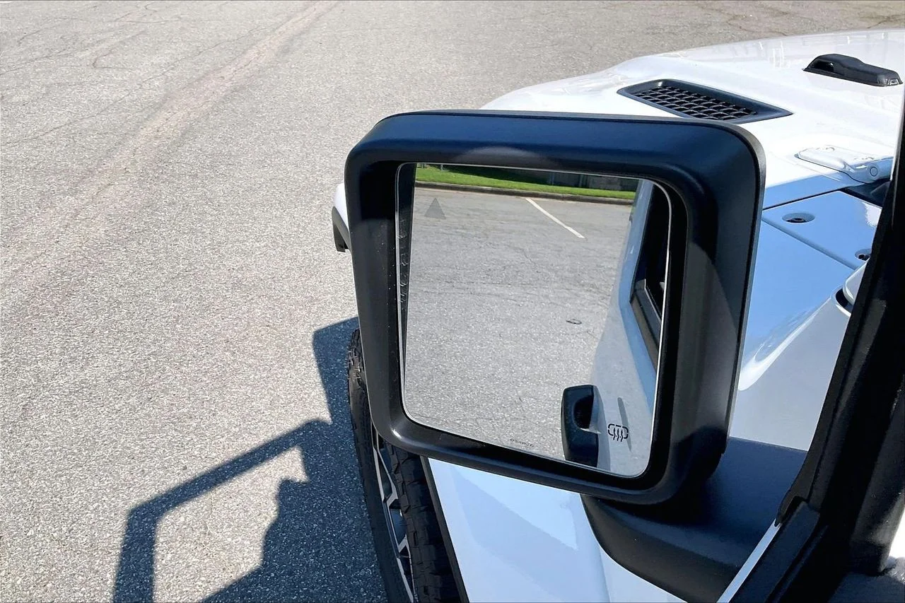 New 2026 Bright White Clearcoat Jeep Rubicon X image 22