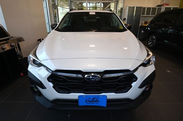 New 2026 CRYSTAL WHITE PEARL Subaru Premium image 14