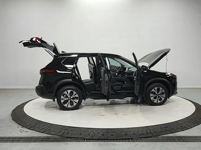 Used 2023 Black Nissan SV image 16