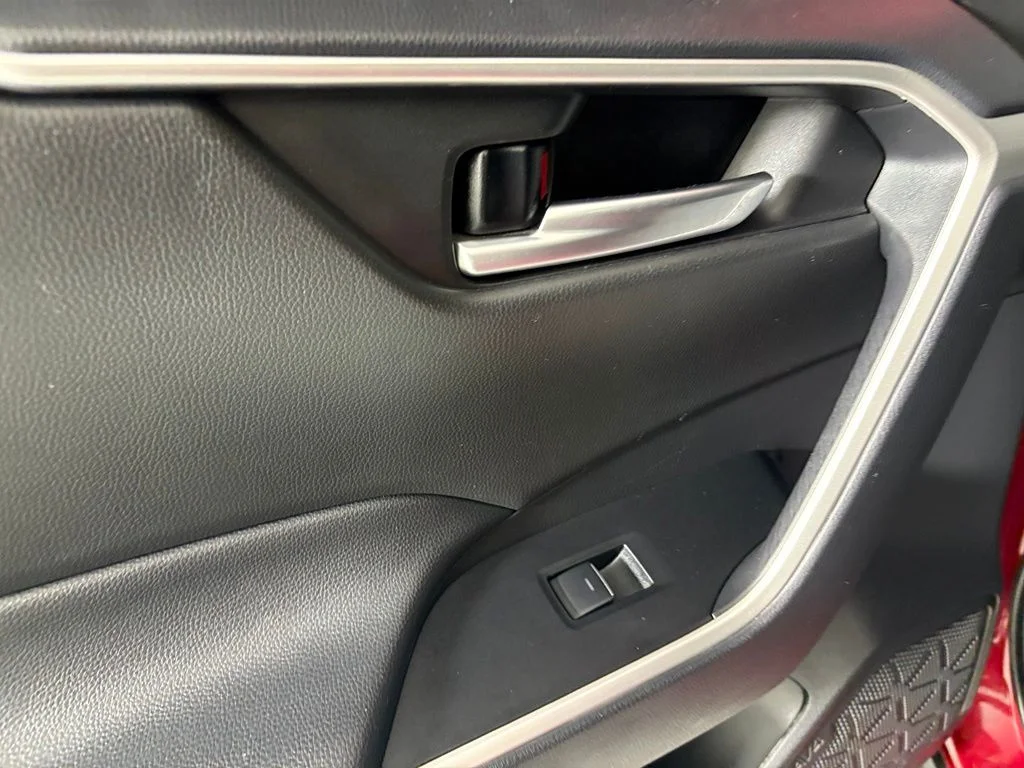 Used 2025 Red Toyota XLE image 40