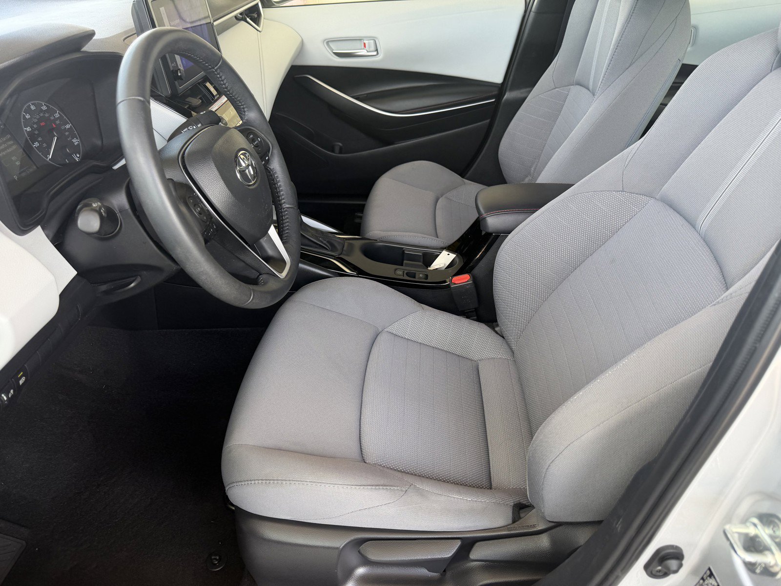 Certified Used 2023 Classic Silver Metallic Toyota SE image 18
