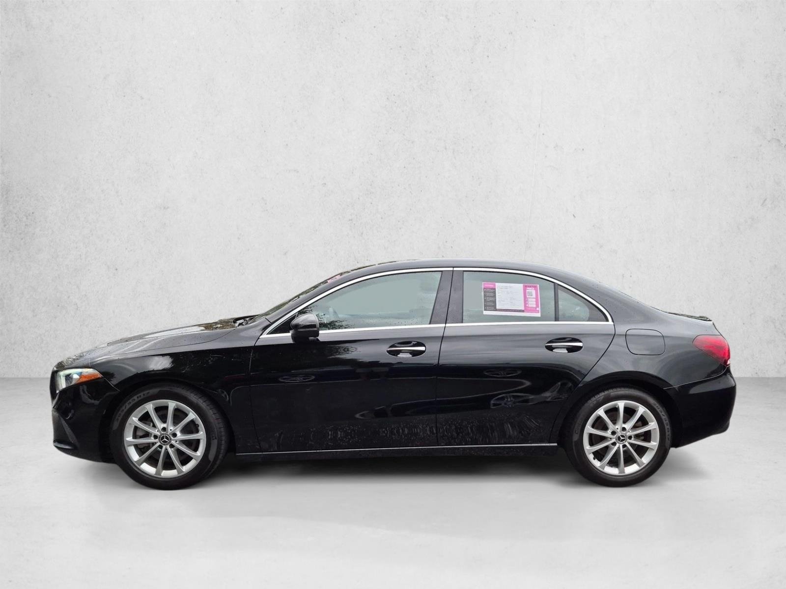 Used 2022 Night Black Mercedes-Benz A 220 image 9