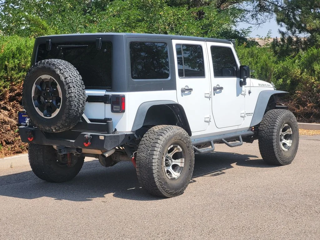 Used 2017 Bright White Clearcoat Jeep Unlimited Rubicon image 5
