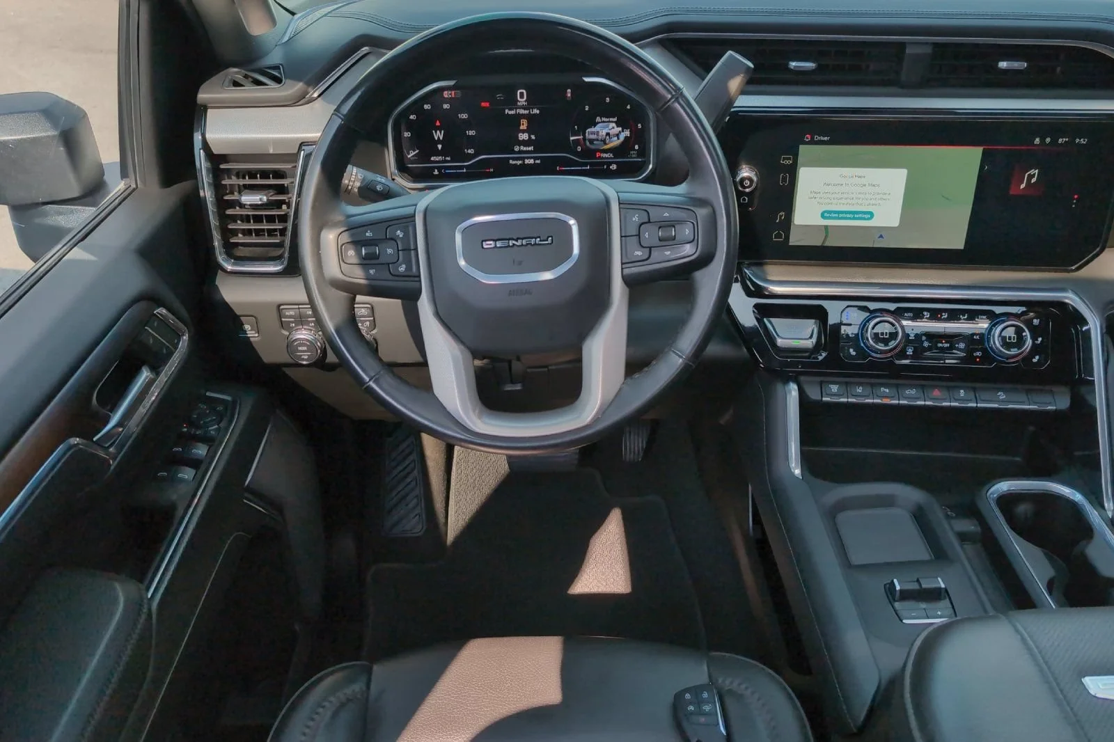 Used 2024 White Frost Tricoat GMC Denali image 15