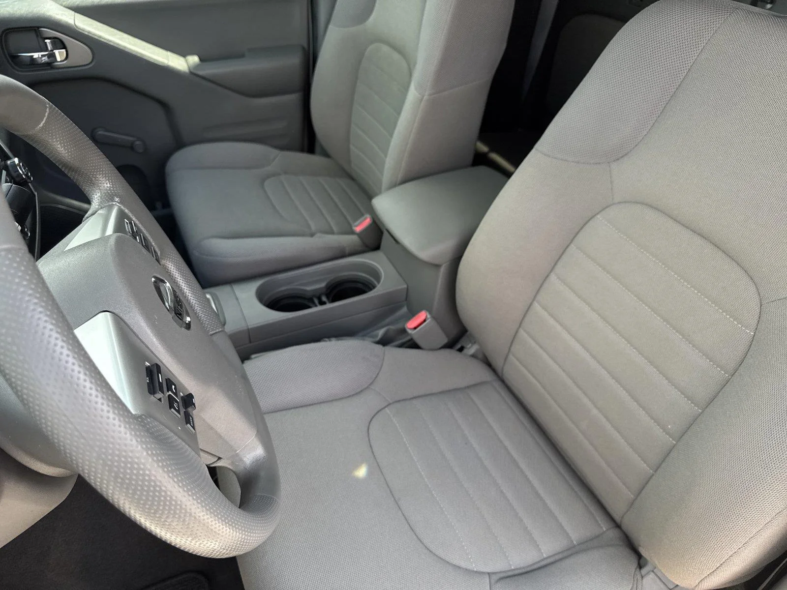 Used 2019 Glacier White Nissan S image 11