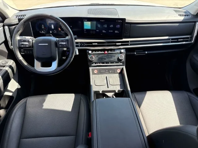 Used 2026 White Hyundai SEL image 23