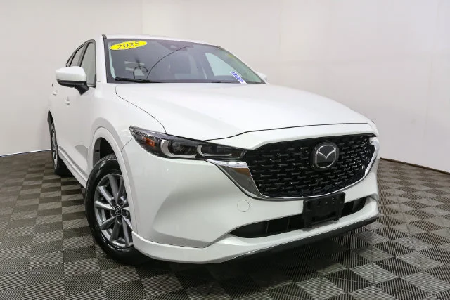 Used 2025 White Mazda 2.5 S Preferred Package image 3
