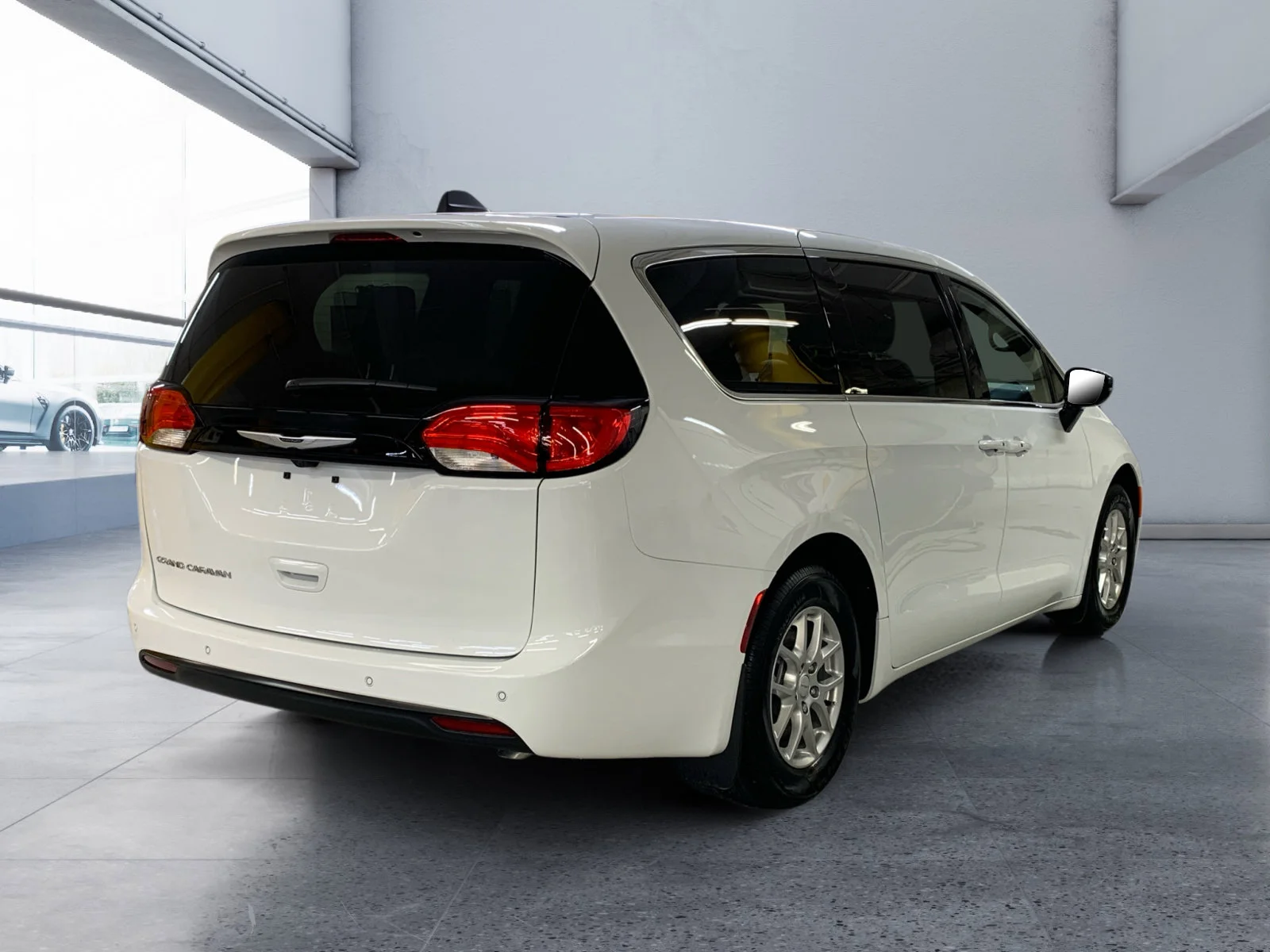 New 2027 Bright White Chrysler SXT image 5