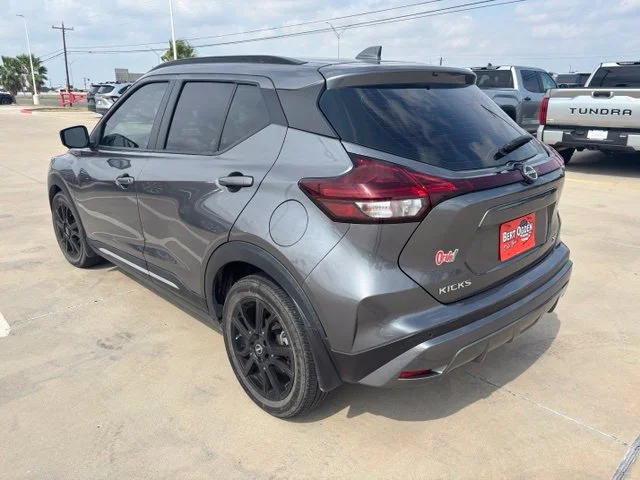 Used 2023 Gray Nissan SR image 4