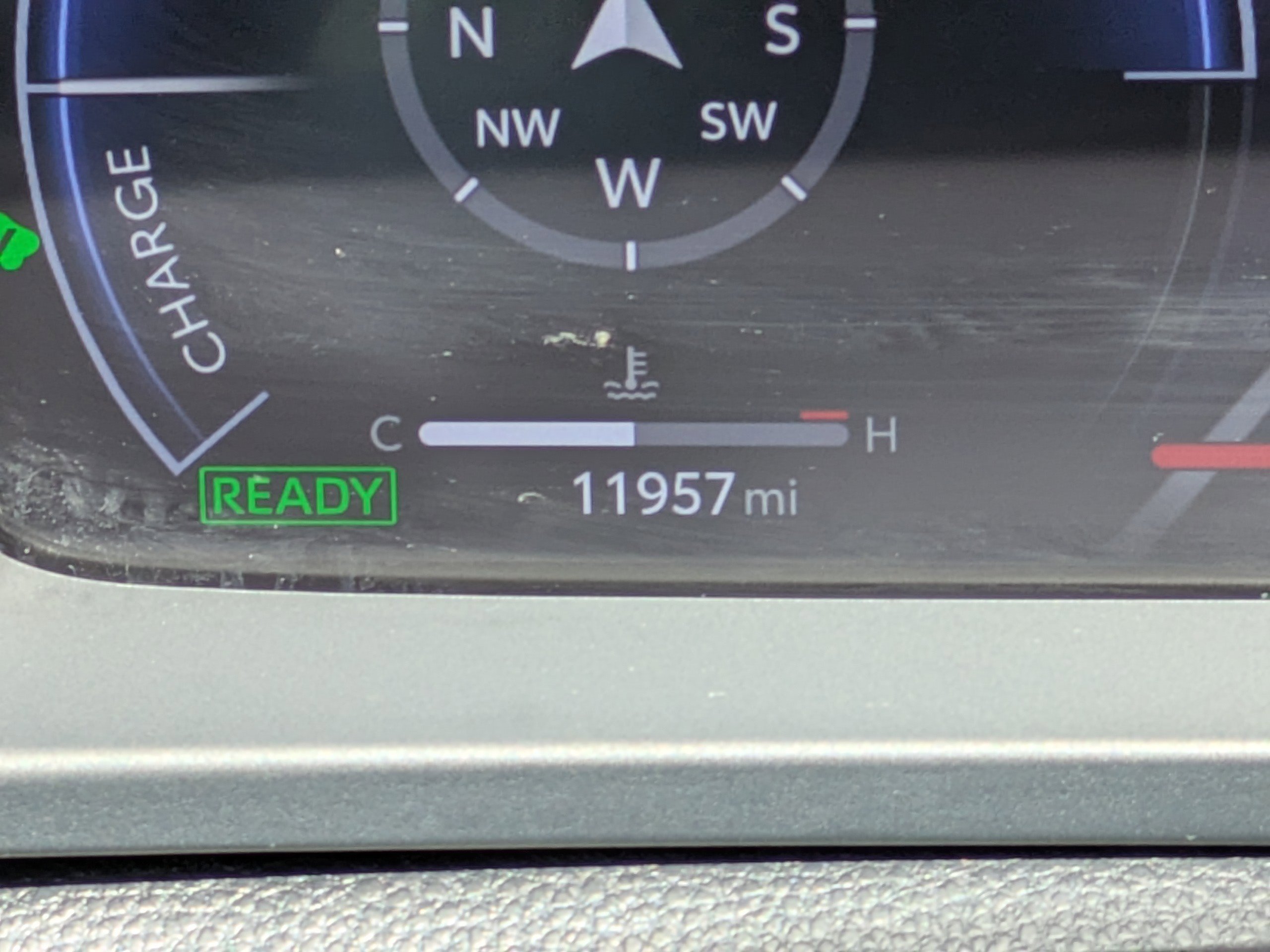 Used 2025 STORM CLOUD Toyota XLE image 28