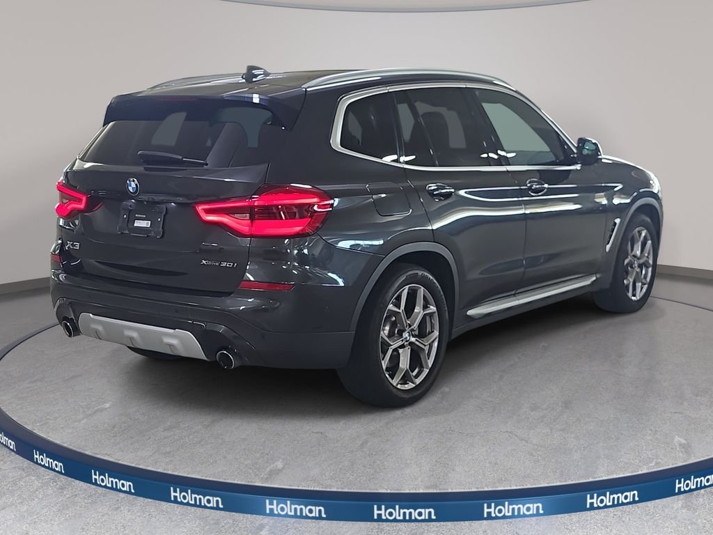 Certified Used 2021 Dark Graphite Metallic BMW xDrive30i image 7