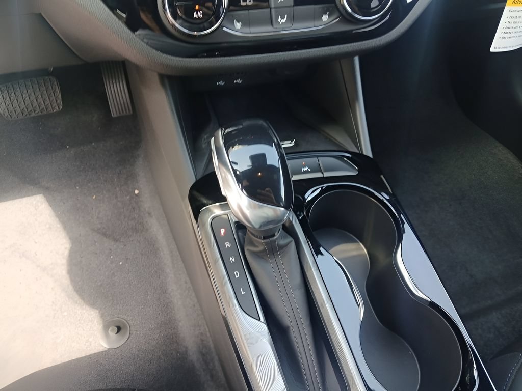 2026 Buick Envista Sport Touring - Photo 17