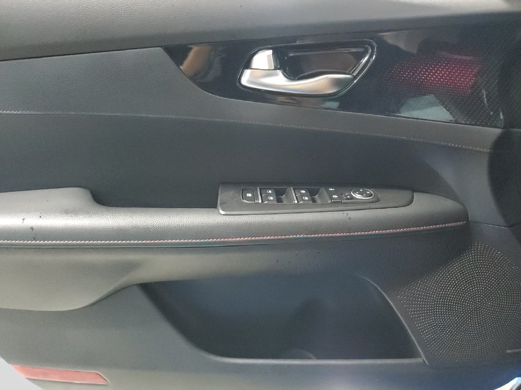 Used 2023 Blue Kia GT image 21