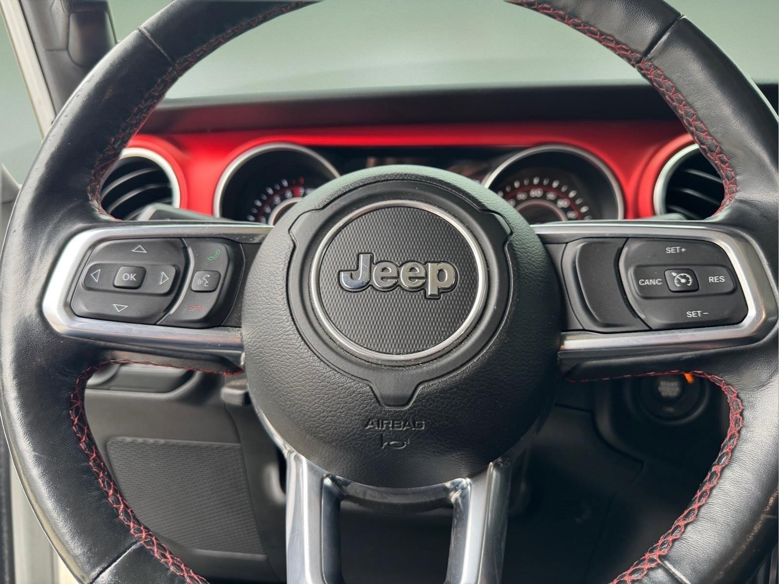 Used 2020 Bright White Clearcoat Jeep Rubicon image 16
