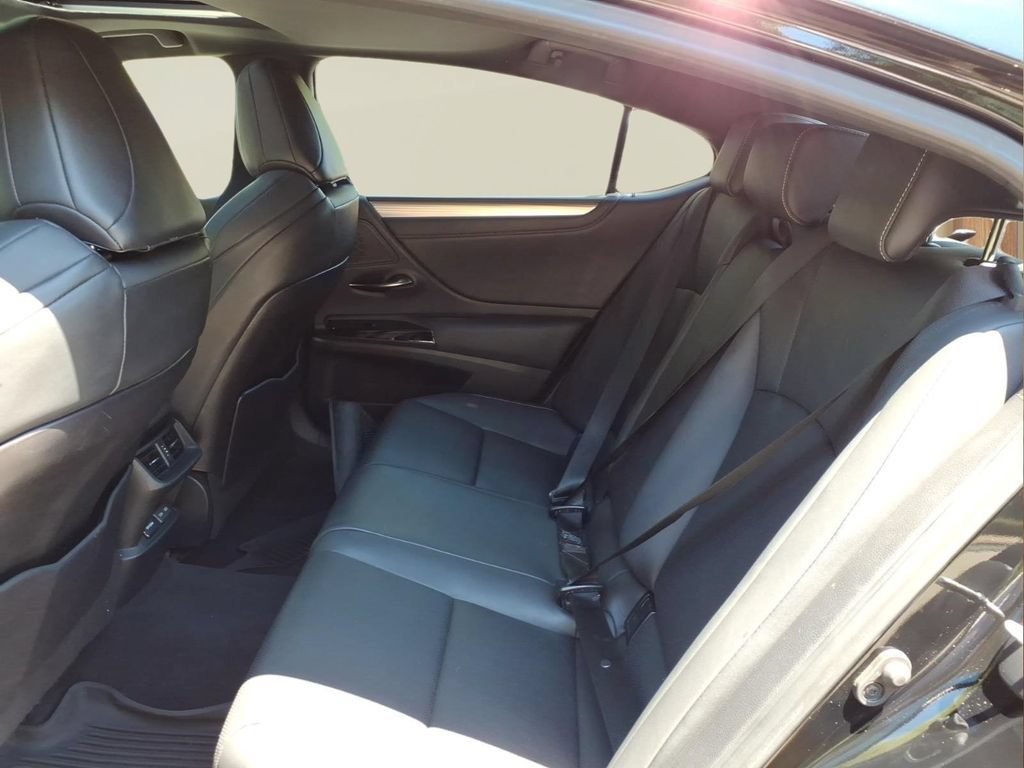 Used 2023 Black Lexus F SPORT Handling image 21