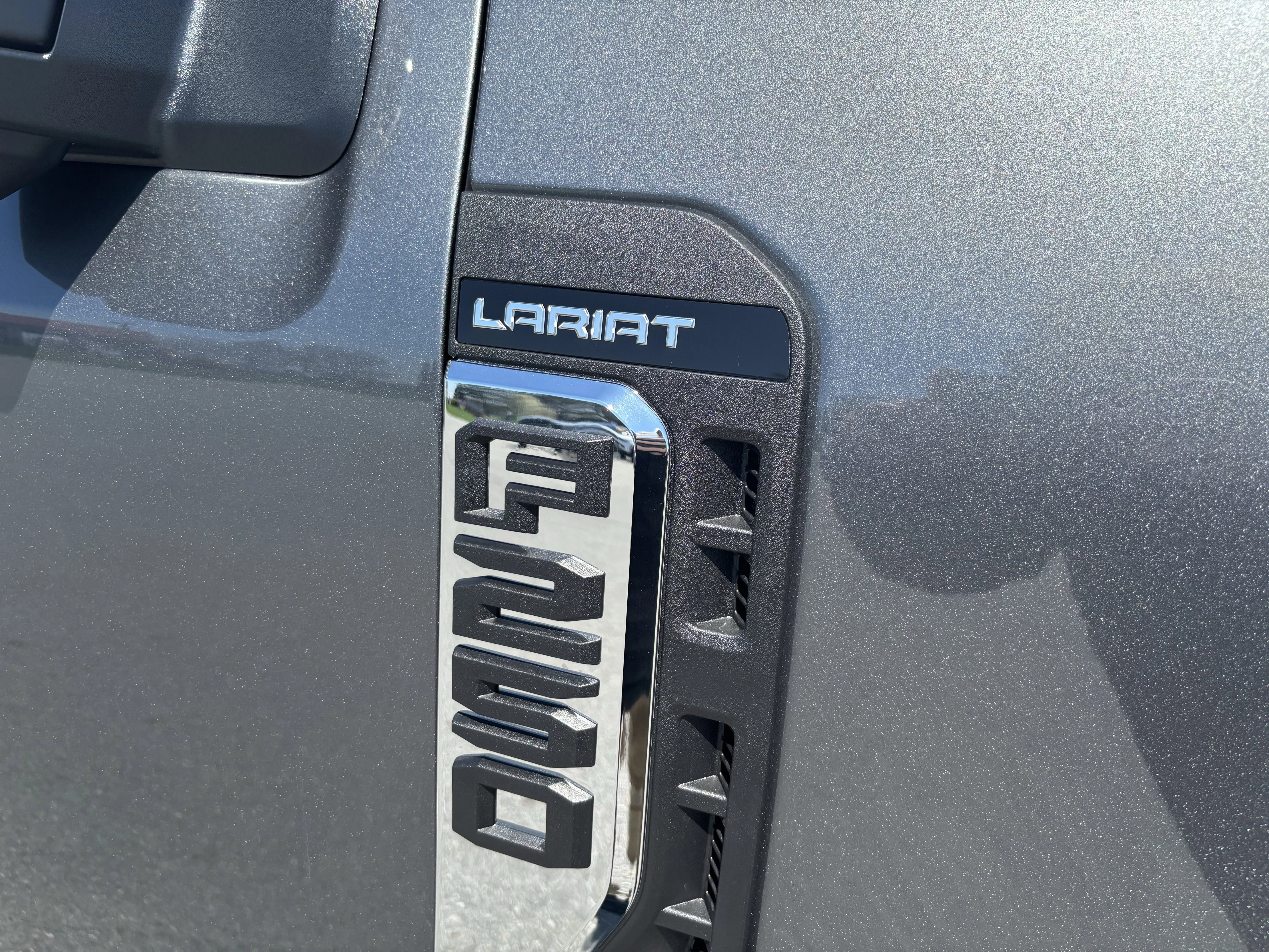 New 2026 Carbonized Gray Metallic Ford F-250® Lariat® image 45