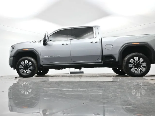 Used 2025 Sterling Metallic GMC Denali image 25