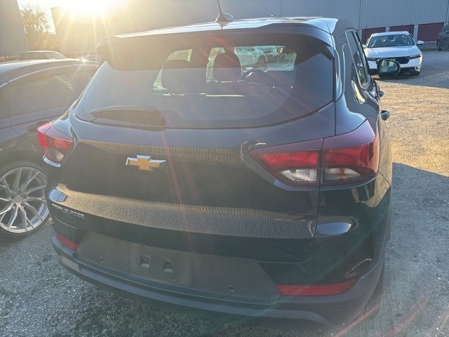 2021 Chevrolet Trailblazer LS photo 3