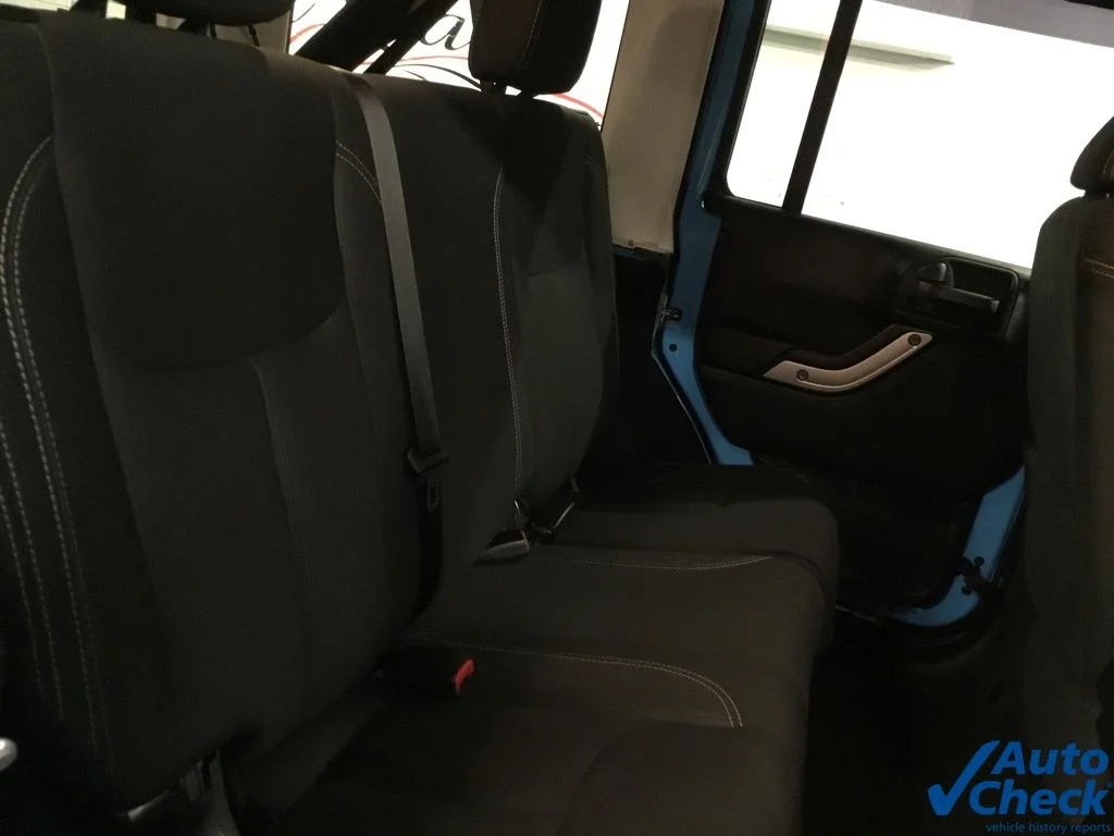 Used 2018 Blue Jeep Unlimited Sahara image 33