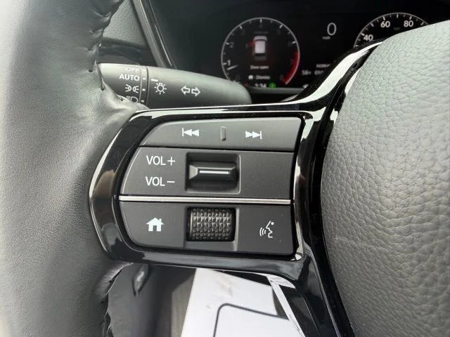Used 2024 Gray Honda EX-L image 21