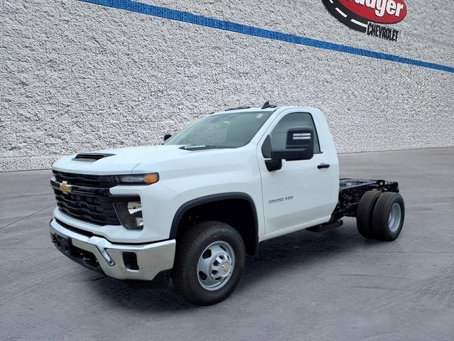 2026 Chevrolet Silverado 3500 Chassis Cab