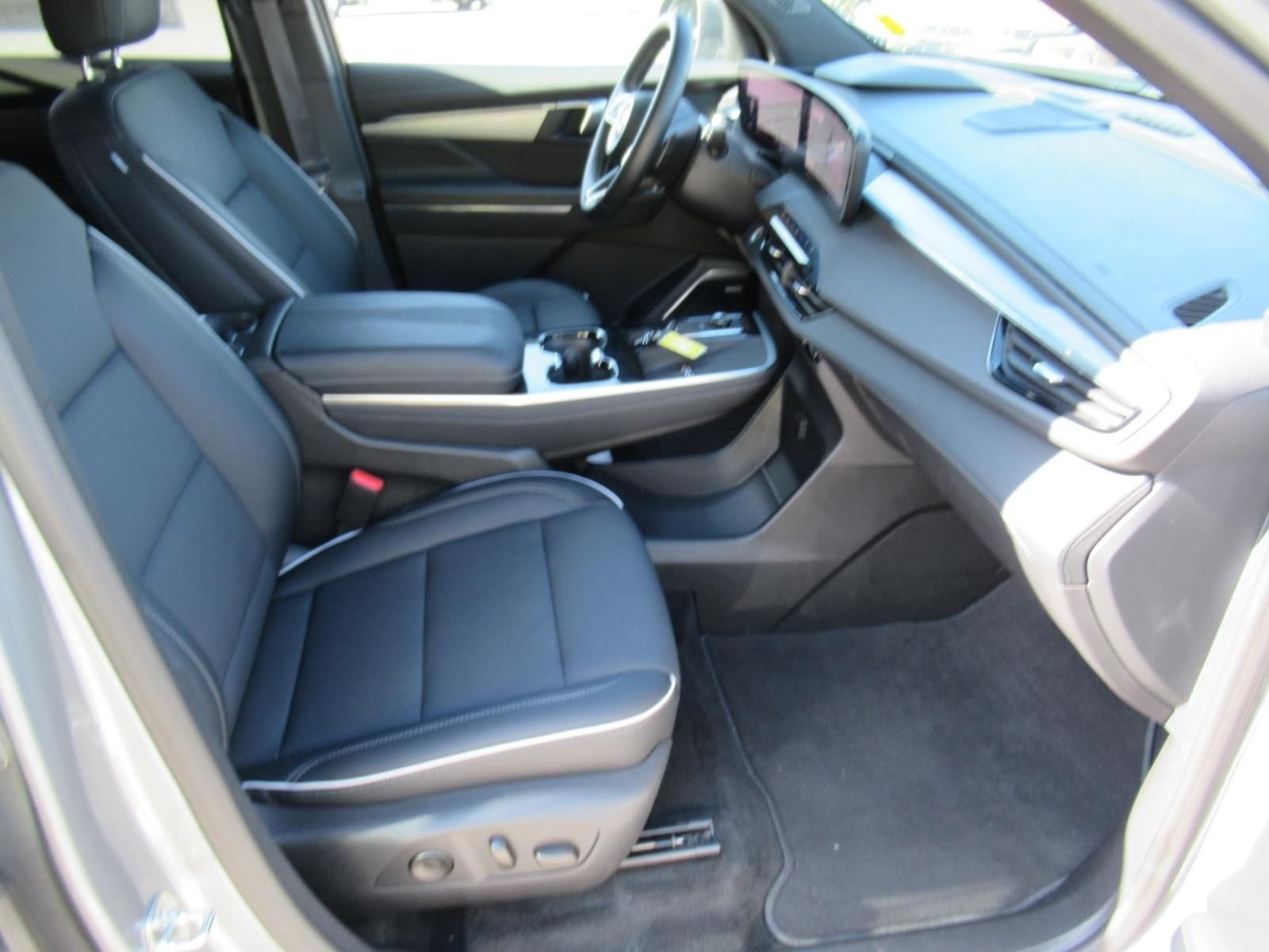 Used 2026 Gray Buick Preferred image 10