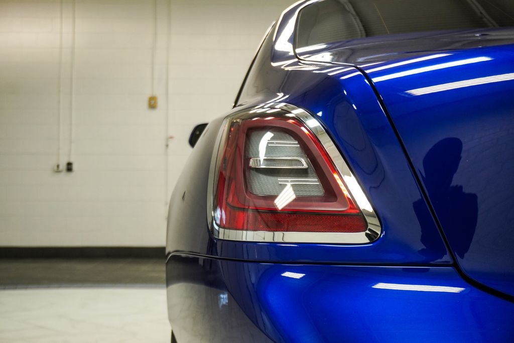 Used 2024 Blue Rolls-Royce Base image 43