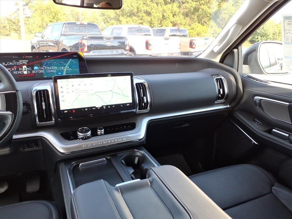 2025 Ford Expedition Platinum - Photo 28