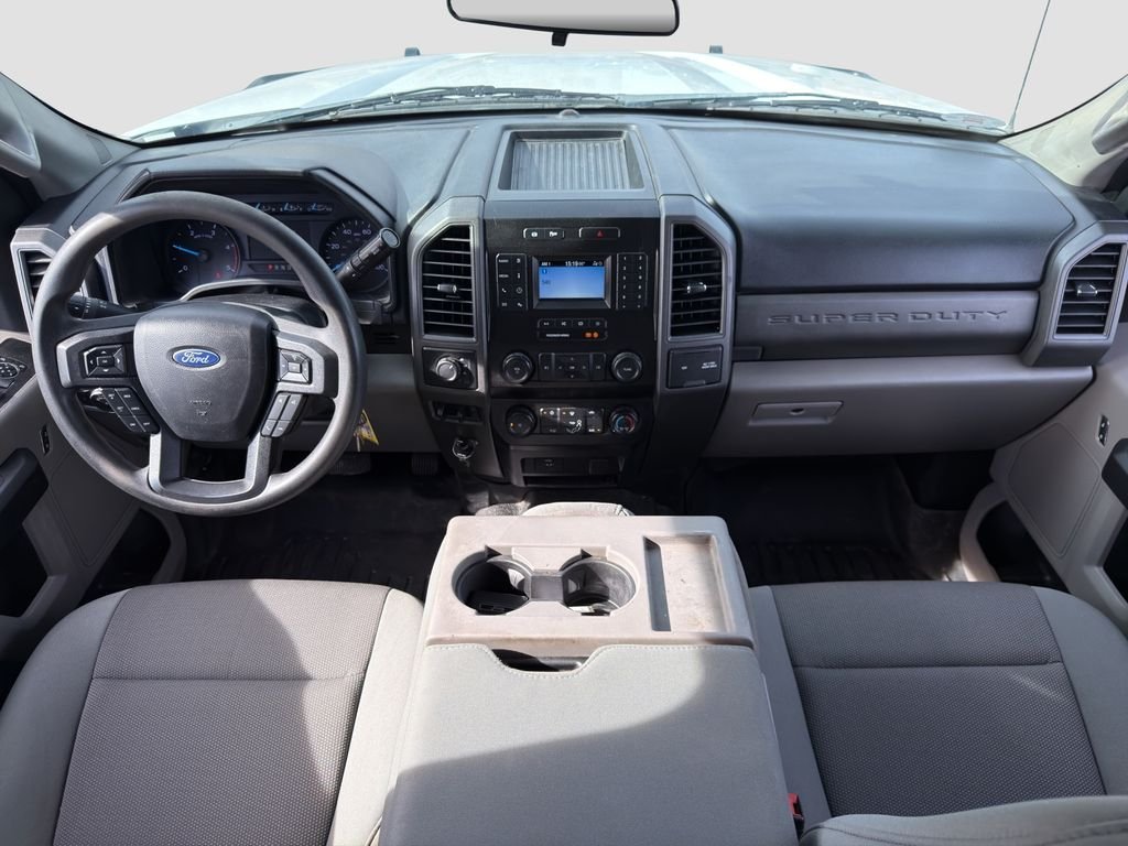 Used 2020 White Ford XL image 28