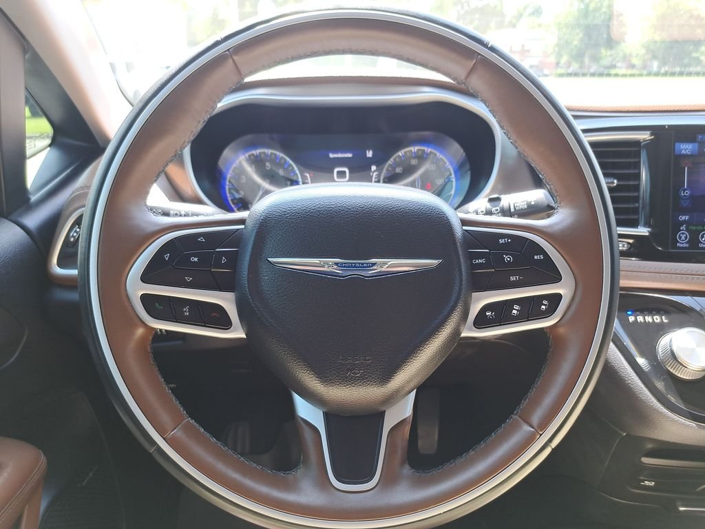 Used 2017 Black Chrysler Limited image 21