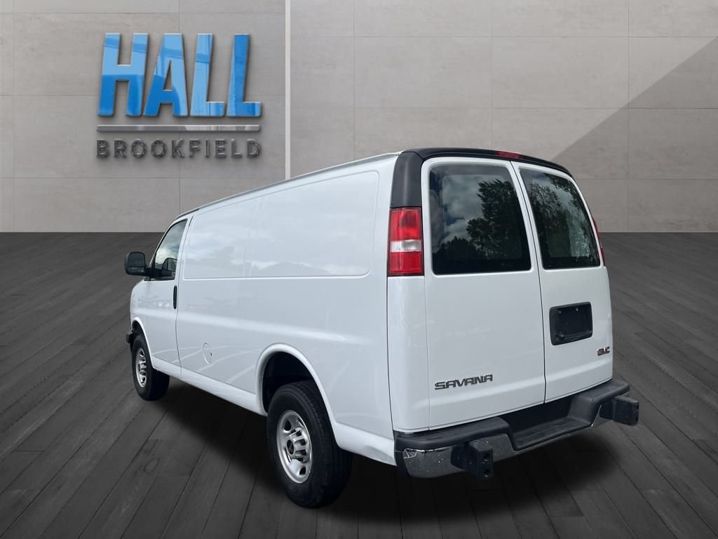 2023 Gmc Savana 2500 Cargo photo 2