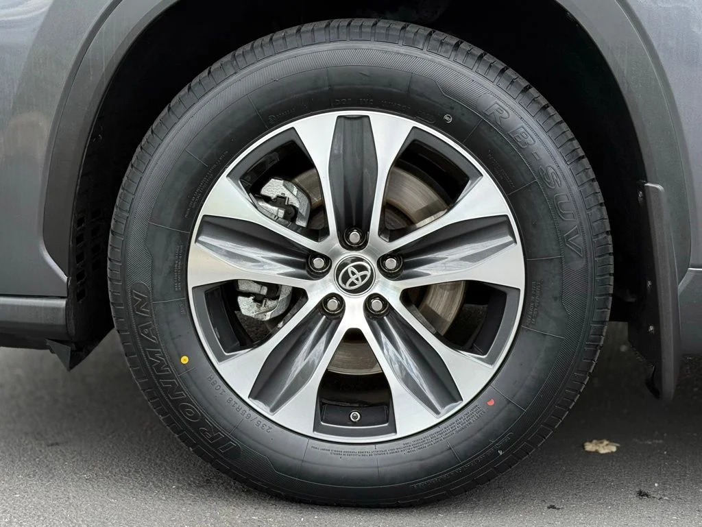 Used 2023 Gray Toyota XLE image 9