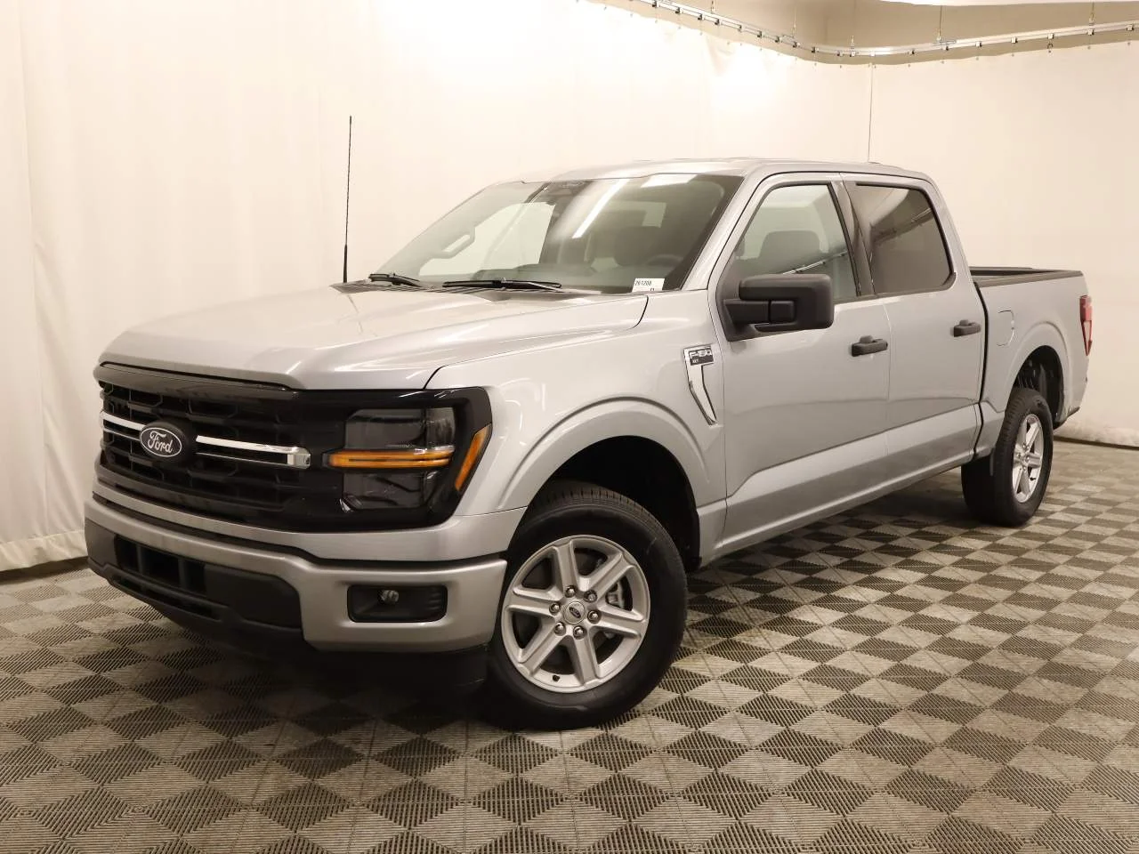 New 2026 Iconic Silver Metallic Ford XLT image 1