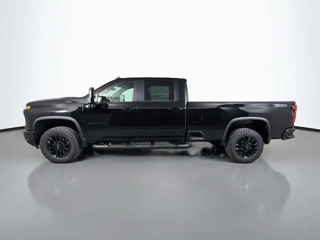 2026 Chevrolet Silverado 3500HD LT - Photo 8