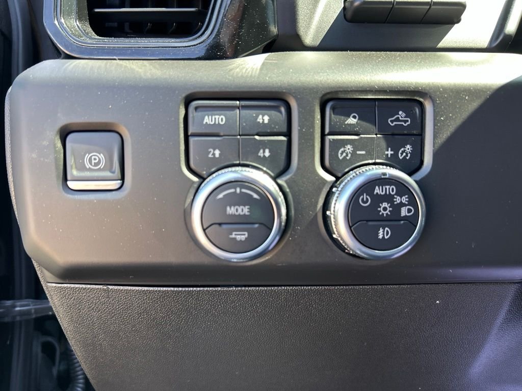 Used 2024 Onyx Black GMC AT4X image 22