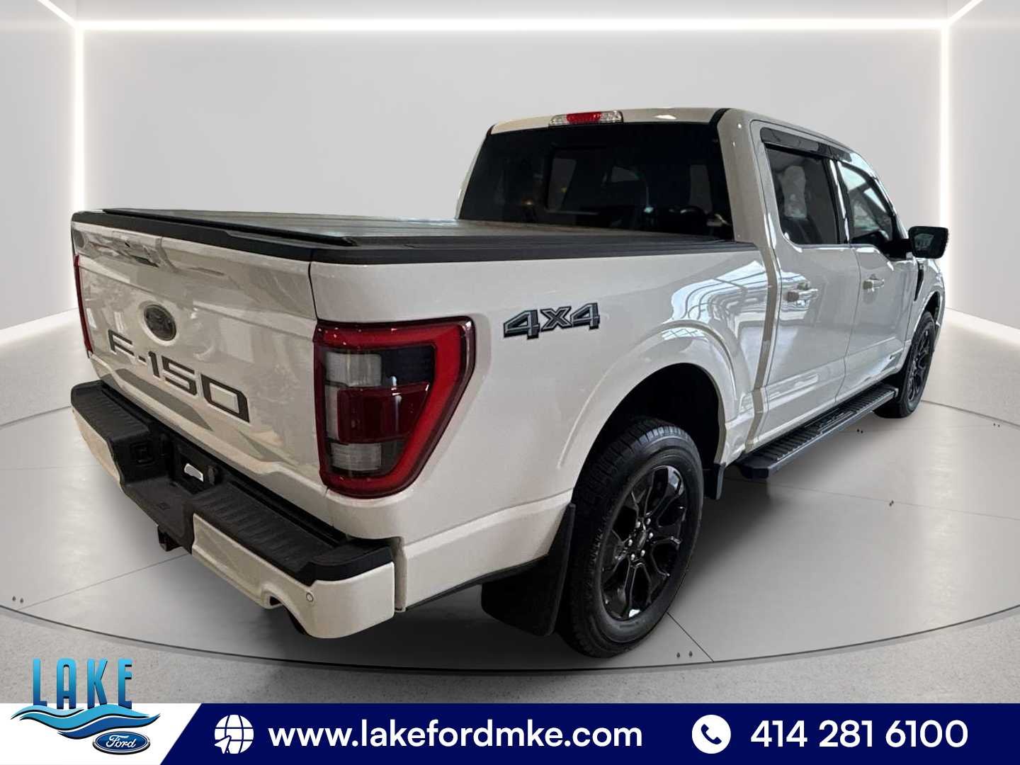 Used 2023 Star White Metallic Tri-Coat Ford LARIAT image 7