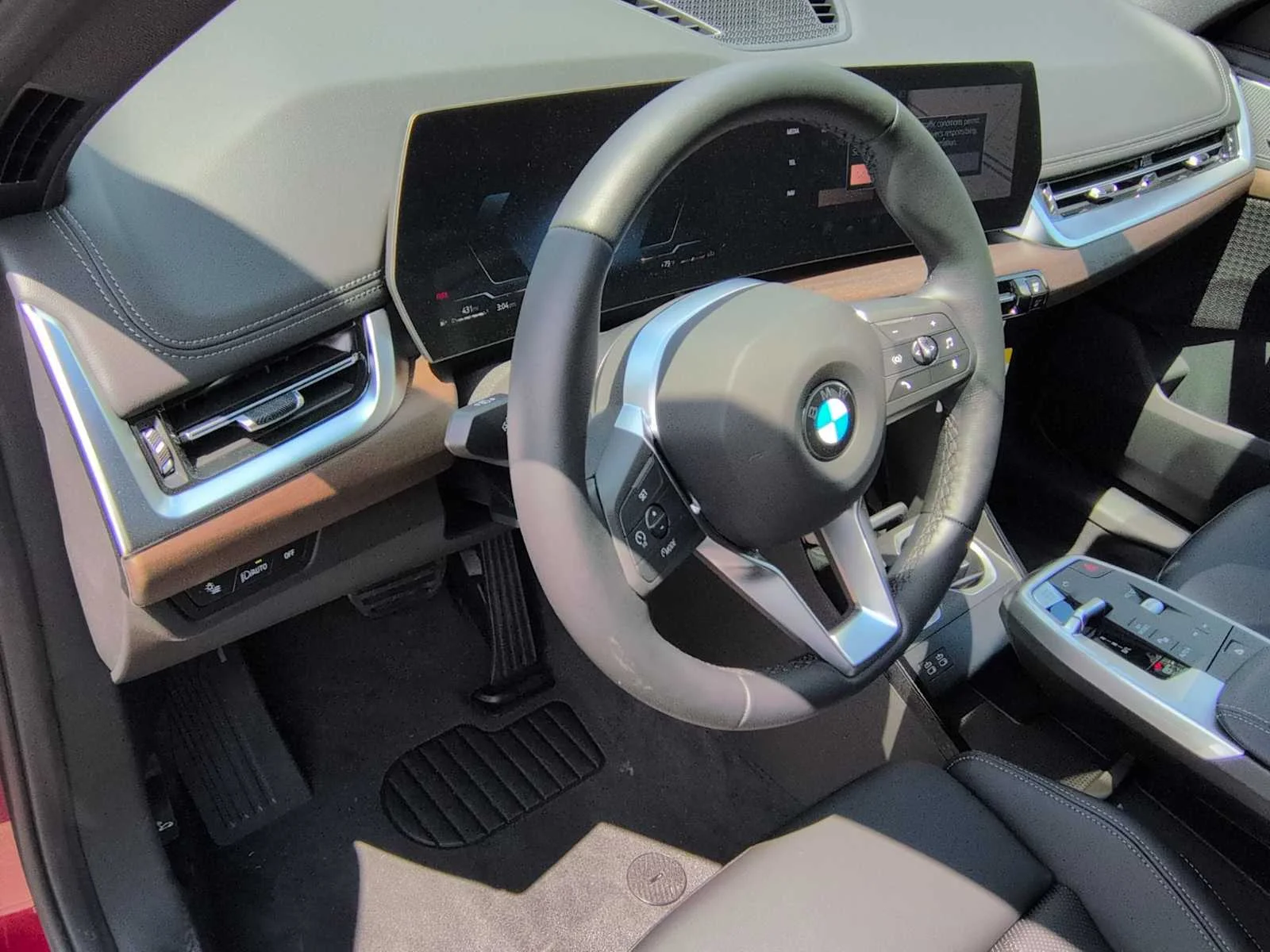 New 2026 Vegas Red Metallic BMW xDrive28i image 10