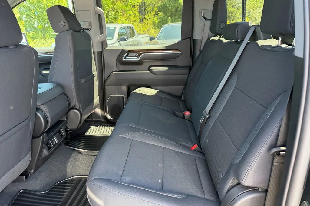 New 2026 Onyx Black GMC SLE image 26