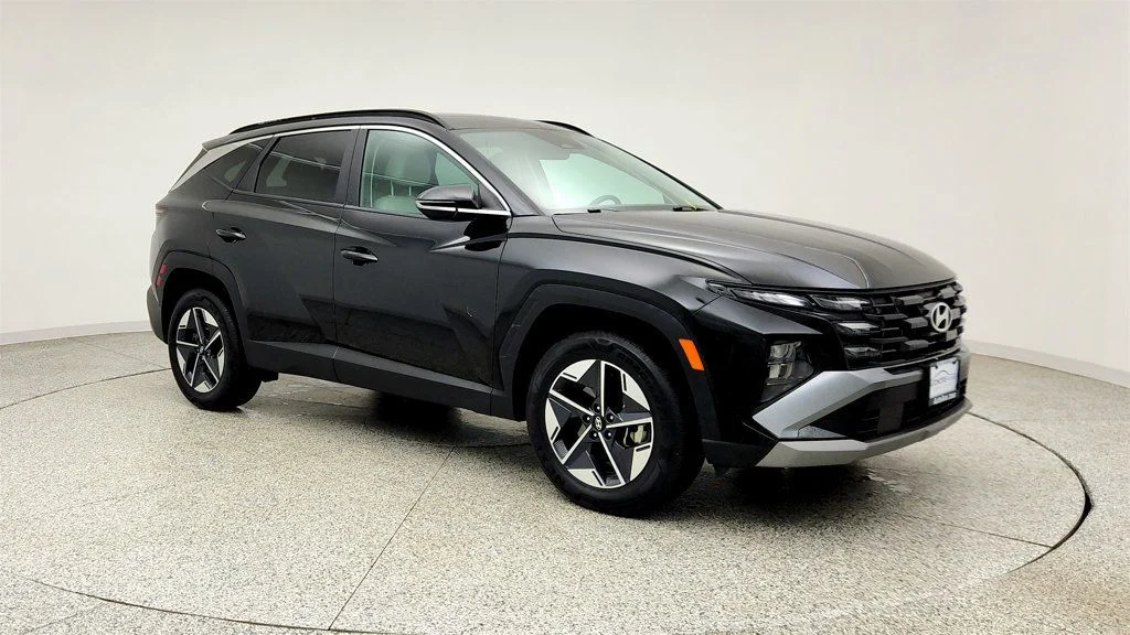 Used 2025 Phantom Black Hyundai SEL Convenience AWD image 3
