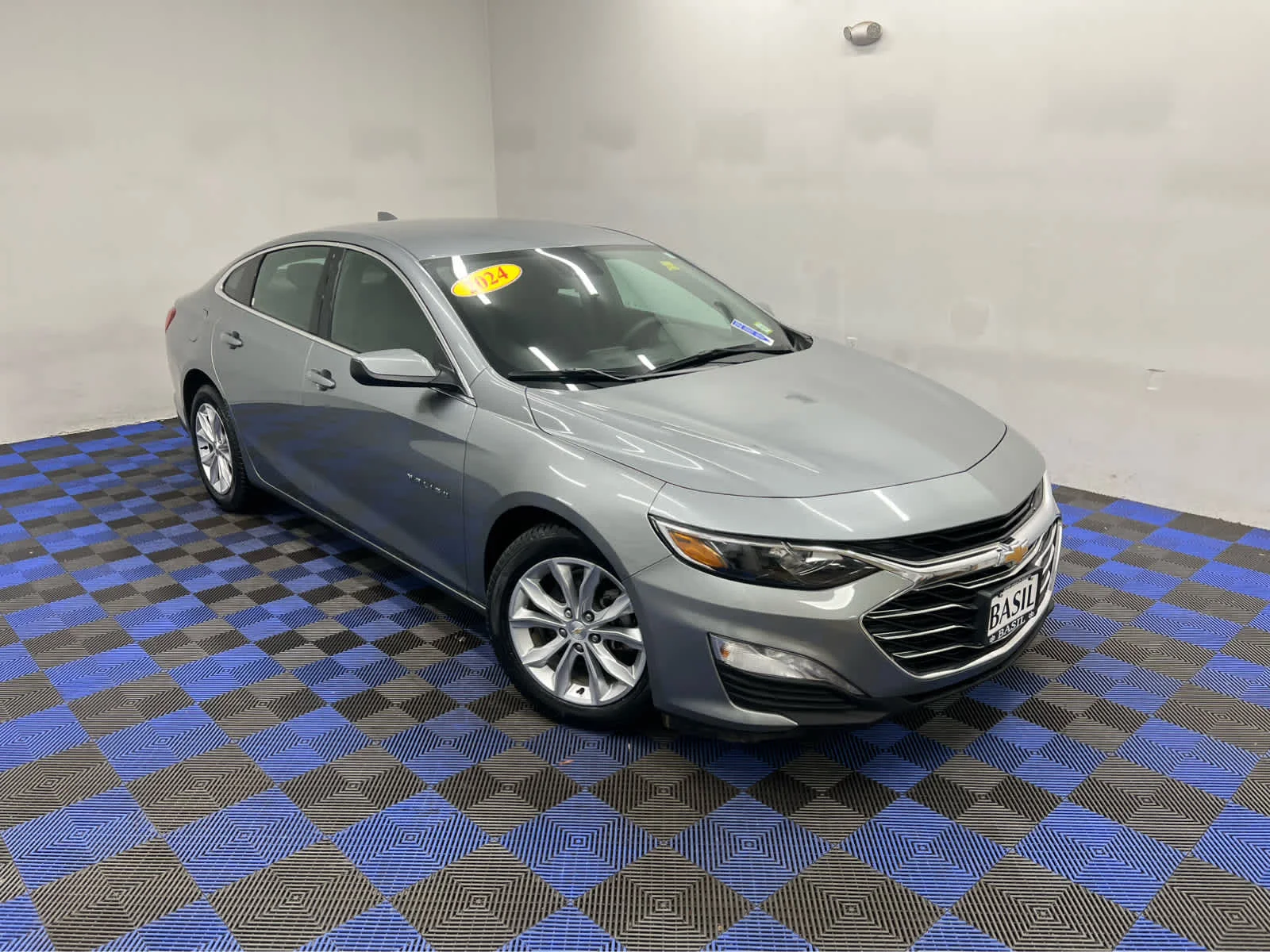 Used 2024 Sterling Gray Metallic Chevrolet LT image 30